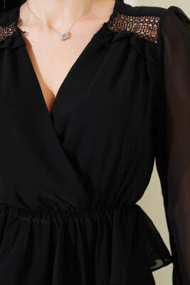 Dantel Detaylı Tül V Yaka Bluz Siyah - Kadın Giyim Modelleri