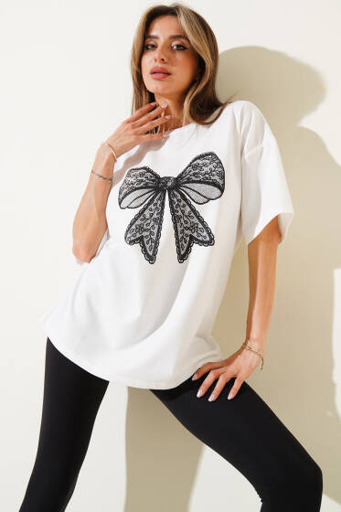 Dantel Fiyonk Baskılı T-shirt Ekru - Kadın Giyim Modelleri
