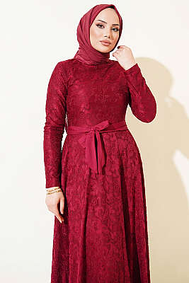 Dantel Nakışlı Kuşaklı Abiye Elbise Bordo - Elbise