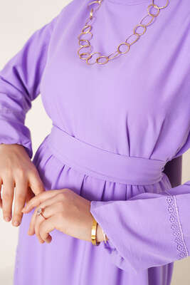 Dantel Süslemeli Ayrobin Elbise Lila - Tesettür Elbise