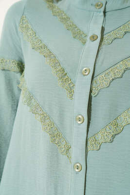 Dantel Süslemeli Hakim Yaka Gömlek Çağla Yeşili - Gömlek