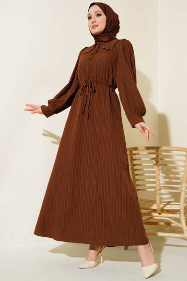 Dantelli Bebe Yaka Elbise Kahve - Tesettür Elbise