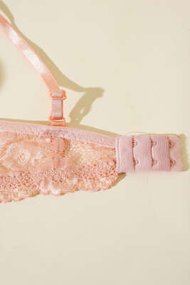 Dantelli Desteksiz Sütyen Pudra - İndirim İç Giyim