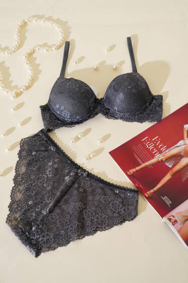 Dantelli Desteksiz Sütyen Takım Antrasit - İndirim İç Giyim
