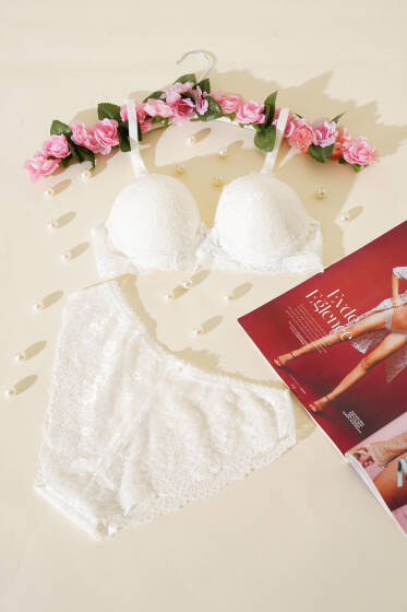 Dantelli Desteksiz Sütyen Takım Ekru - Yılın Fırsatı