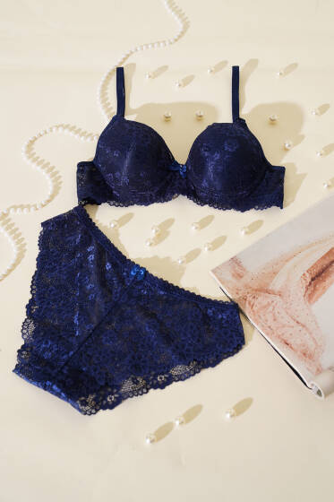 Dantelli Desteksiz Sütyen Takım Lacivert - Desteksiz Sütyen Takım