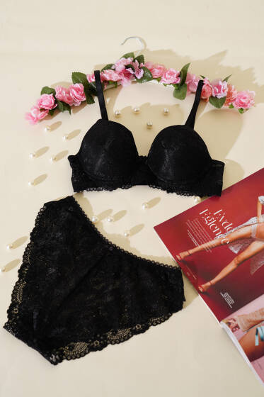 Dantelli Desteksiz Sütyen Takım Siyah - Desteksiz Sütyen Takım