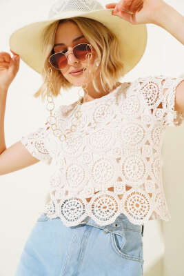 Dantelli Kısa Kol Bluz Bej - Kadın Giyim Modelleri