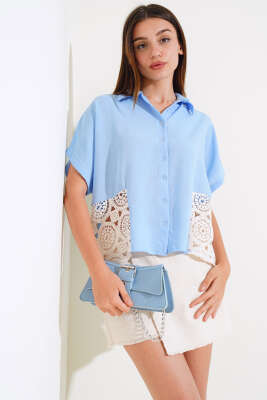 Dantelli Kısa Kol Keten Gömlek Mavi - Kadın Giyim Modelleri
