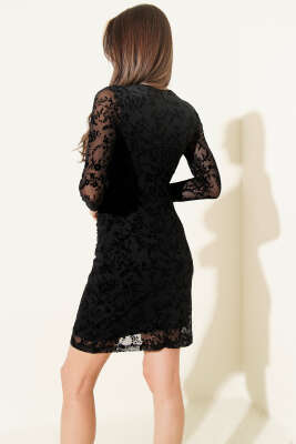 Dantelli Tül Yan Büzgülü Elbise Siyah - Kadın Giyim Modelleri