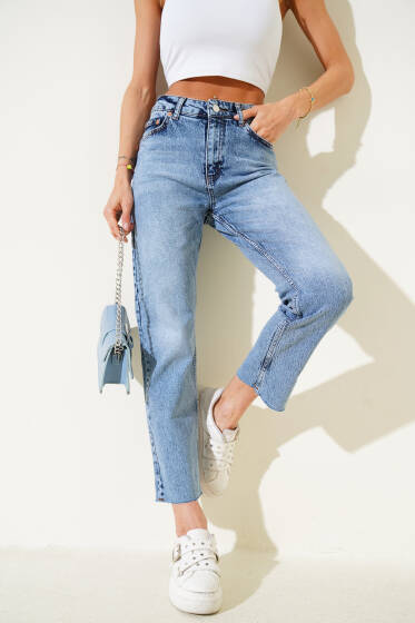 Dar Kesik Paça Mom Kot Pantolon Kar Açık - Kadın Giyim Modelleri