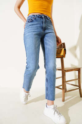 Dar Kesik Paça Mom Kot Pantolon Kar Orta - Kadın Giyim Modelleri