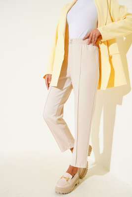 Dar Paça Bel Lastikli Çımalı Pantolon Bej - Yılın Fırsatı