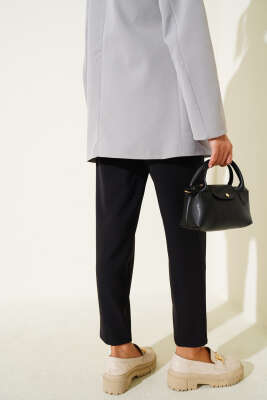 Dar Paça Bel Lastikli Çımalı Pantolon Siyah - Yılın Fırsatı