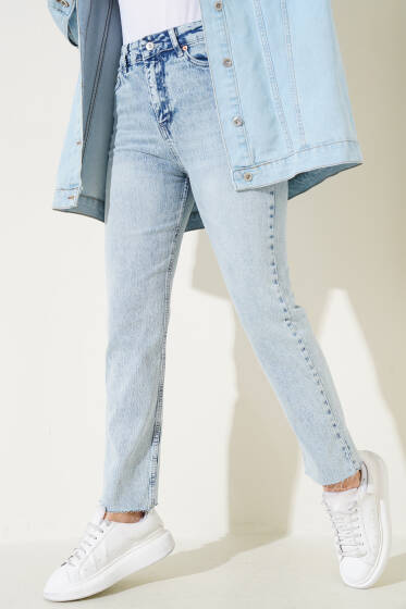 	 Dar Paça Lazer Kesim Kot Pantolon Kar Açık - Pantolon