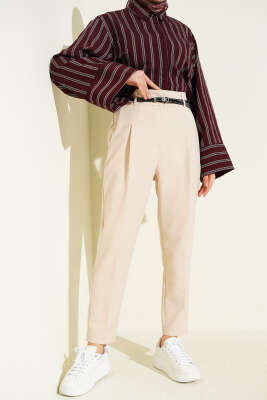 Dar Paça Pensli Kemerli Kumaş Pantolon Bej - FİXAY