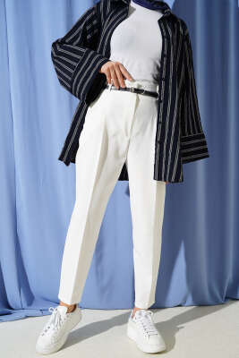 Dar Paça Pensli Kemerli Kumaş Pantolon Beyaz - FİXAY