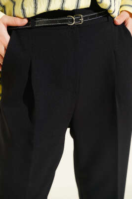 Dar Paça Pensli Kemerli Kumaş Pantolon Siyah - Pantolon