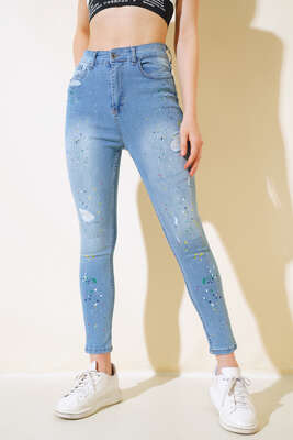 Dar Paça Renk Pigmentli Kot Pantolon Orta Mavi - Kadın Giyim Modelleri