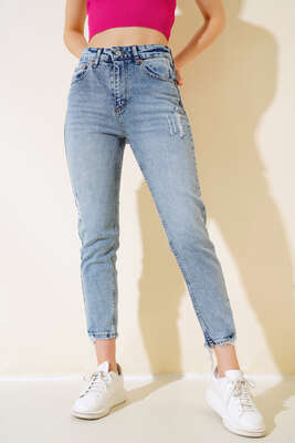 Dar Paça Yıpratmalı Kot Pantolon Açık Mavi - Kadın Giyim Modelleri