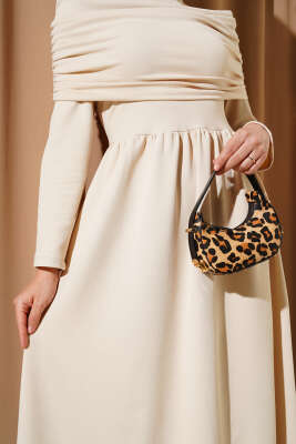 Degaje Yaka Görünümlü Elbise Bej - Tesettür Elbise