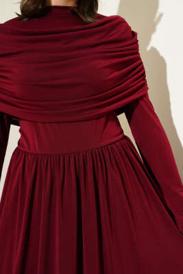 Degaje Yaka Görünümlü Sandy Elbise Bordo - Tesettür Elbise