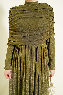 Degaje Yaka Görünümlü Simli Abiye Elbise Haki - Elbise