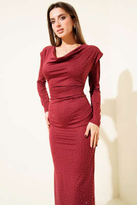 Degaje Yaka Taşlı Vatkalı Elbise Bordo - Kadın Giyim Modelleri