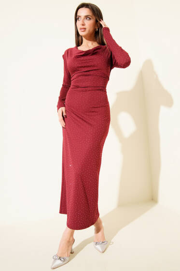 Degaje Yaka Taşlı Vatkalı Elbise Bordo - Kadın Giyim Modelleri