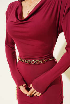 Degaje Yaka Zincir Kemerli Elbise Bordo - Kadın Giyim Modelleri