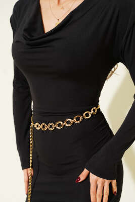 Degaje Yaka Zincir Kemerli Elbise Siyah - Kadın Giyim Modelleri