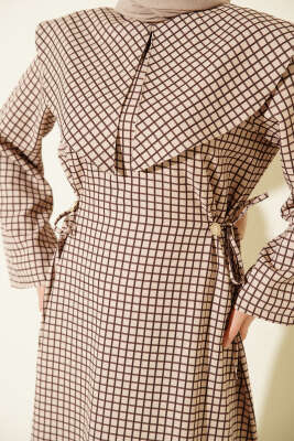 Denizci Yakalı Kareli Elbise Bej - Elbise