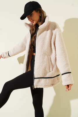 Deri Biyeli Fermuarlı Peluş Ceket Bej - Kadın Giyim Modelleri