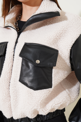 Deri Garnili Cepli Peluş Mont Siyah - Kadın Giyim Modelleri