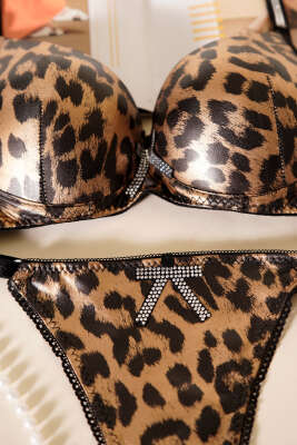 Deri Görünümlü Destekli Sütyen Takım Leopar - Yılın Fırsatı