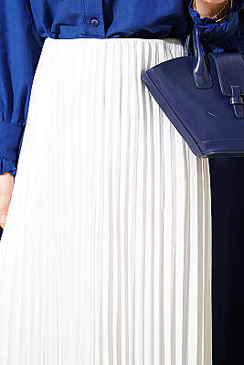 Deri Görünümlü Pileli Etek Beyaz - Etek