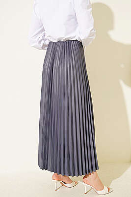 Deri Görünümlü Pileli Etek Füme - Etek