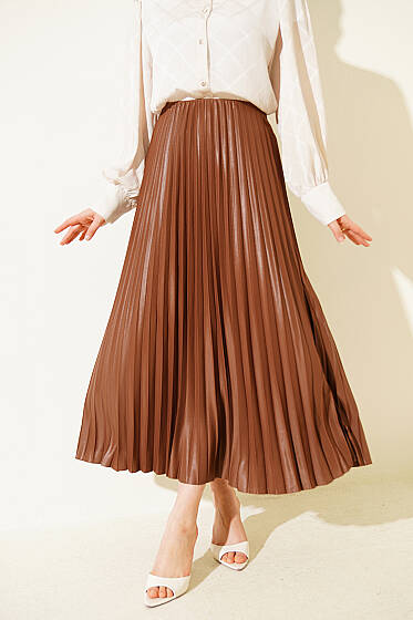 Deri Görünümlü Pileli Etek Kestane - Etek