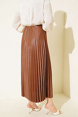 Deri Görünümlü Pileli Etek Kestane - Etek