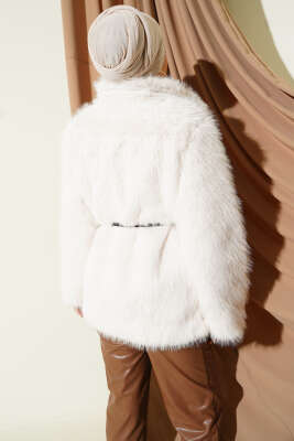 Deri İp Kuşaklı Kürk Mont Ekru - Mont