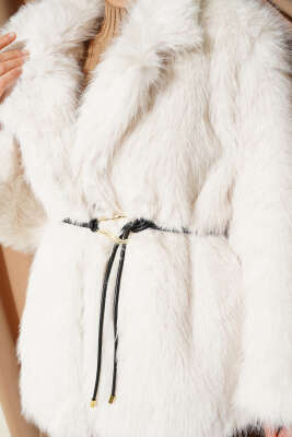 Deri İp Kuşaklı Kürk Mont Ekru - Mont