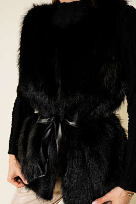 Deri Kuşaklı Kürk Yelek Siyah - Kadın Giyim Modelleri