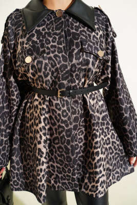 Deri Yaka Garnili Leopar Desenli Ceket Siyah - Ceket