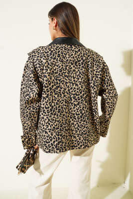 Deri Yakalı Leoparlı Gabardin Ceket Bej - Kadın Giyim Modelleri