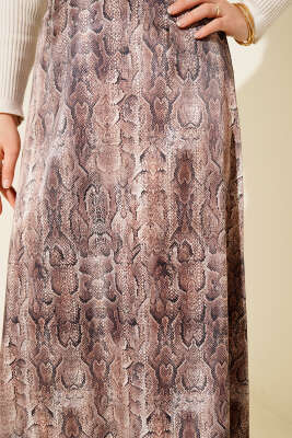 Desen Detaylı Saten Etek Kahve - Etek