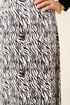 Desen Detaylı Saten Etek Zebra - Etek