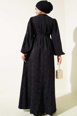 Desenli Balon Kol Kuşaklı Jakar Elbise Siyah - Tesettür Elbise