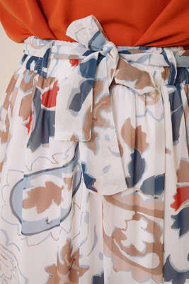 Desenli Beli Lastikli Şifon Etek Latte - Uzun Etek