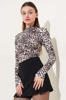 Desenli Bodysuit Latte - Kadın Giyim Modelleri