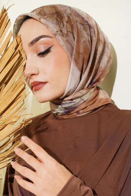 Desenli Dijital Baskılı Eşarp Camel 